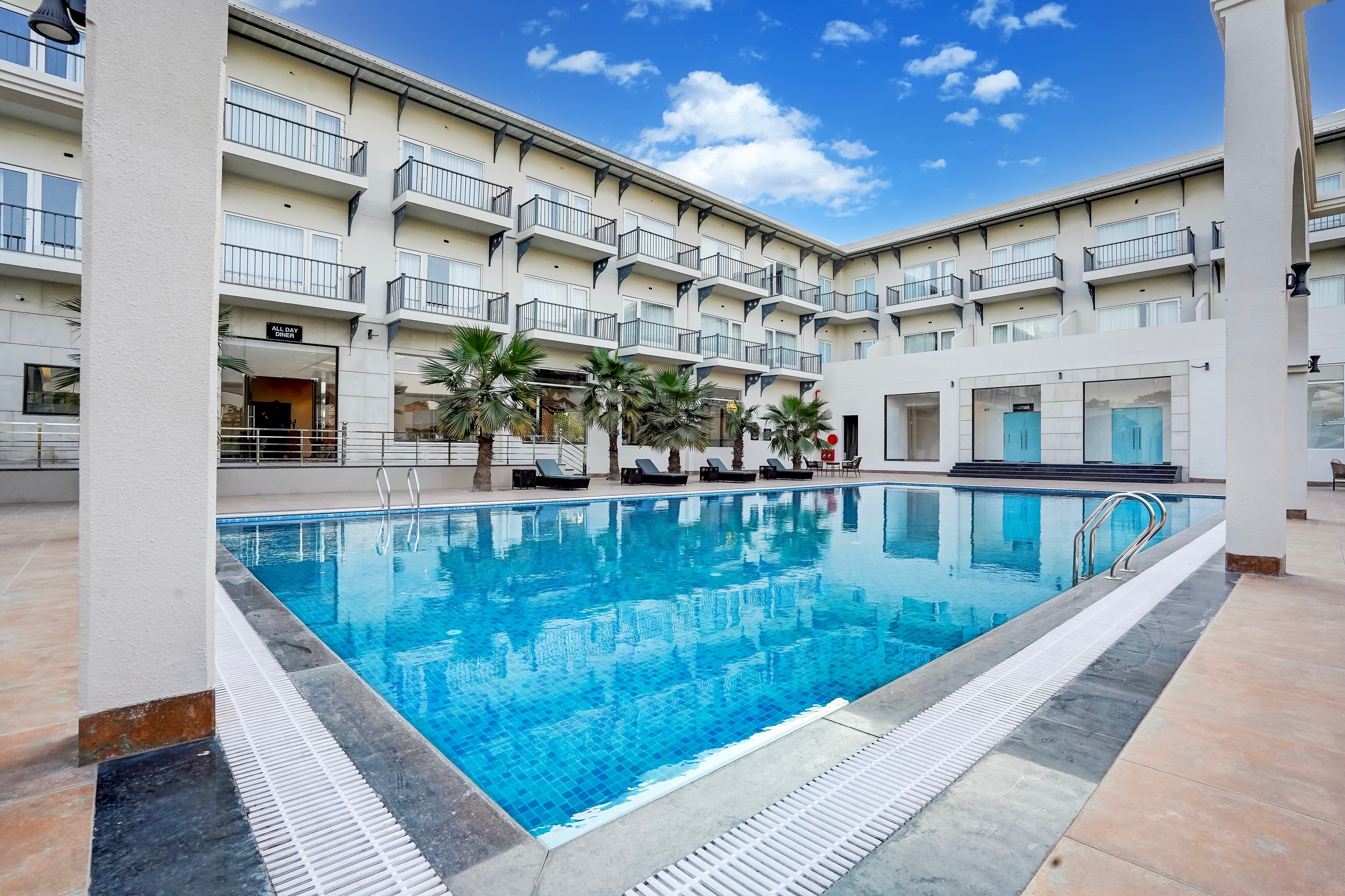 SUNDAY RESORT & SPA MANESAR GURUGRAM